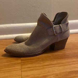 Size 7 ankle boots